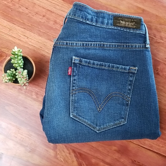 Levi's Denim - Women's Levis Boyfriend Jeans Size 10